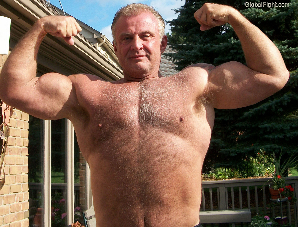 naked musclemen photos daddybear